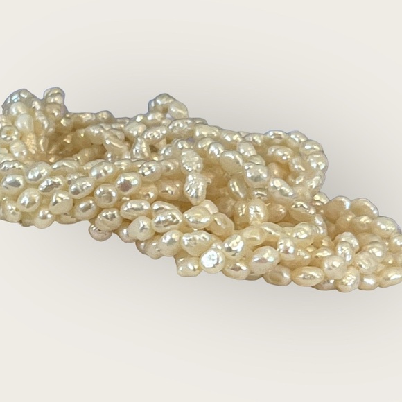 Lustrous 5-Strand Freshwater Pearl Necklace 18” - Picture 10 of 12